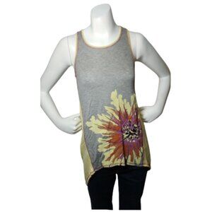 Grey/Yellow Top with Flower Detail – 96% Rayon, 4% Spandex